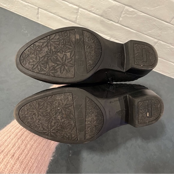 Life Stride sz 8 Adriana black microsuede ankle boots - Picture 5 of 16